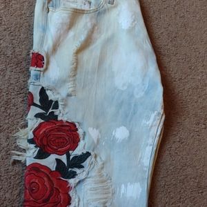 Golden - 38 W distressed denim jeans Rose patch